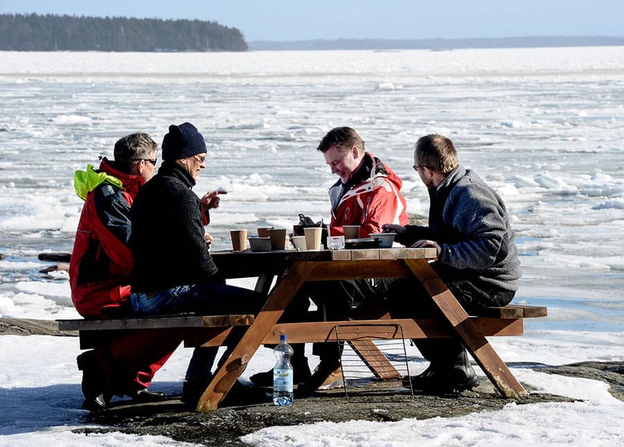 ice-experience-picnic